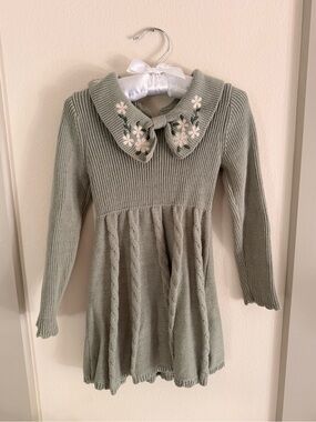 Girls 5t Sage Green Cable Knit Dress with Embroidered Peter Pan Collar Floral